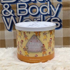 Bath & Body Works BBW Merry Cookie 3 Wick Scented Candle with Snowflake Lid